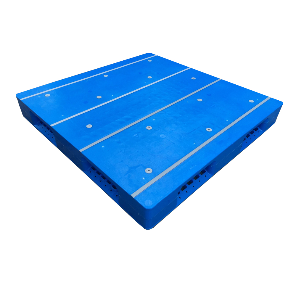 6runners Plastic Pallet with Smooth Surface 