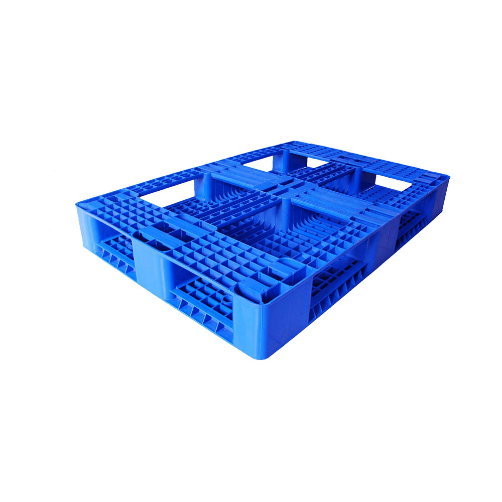 32 x 48 Reusable Hard Stackable Plastic Pallets