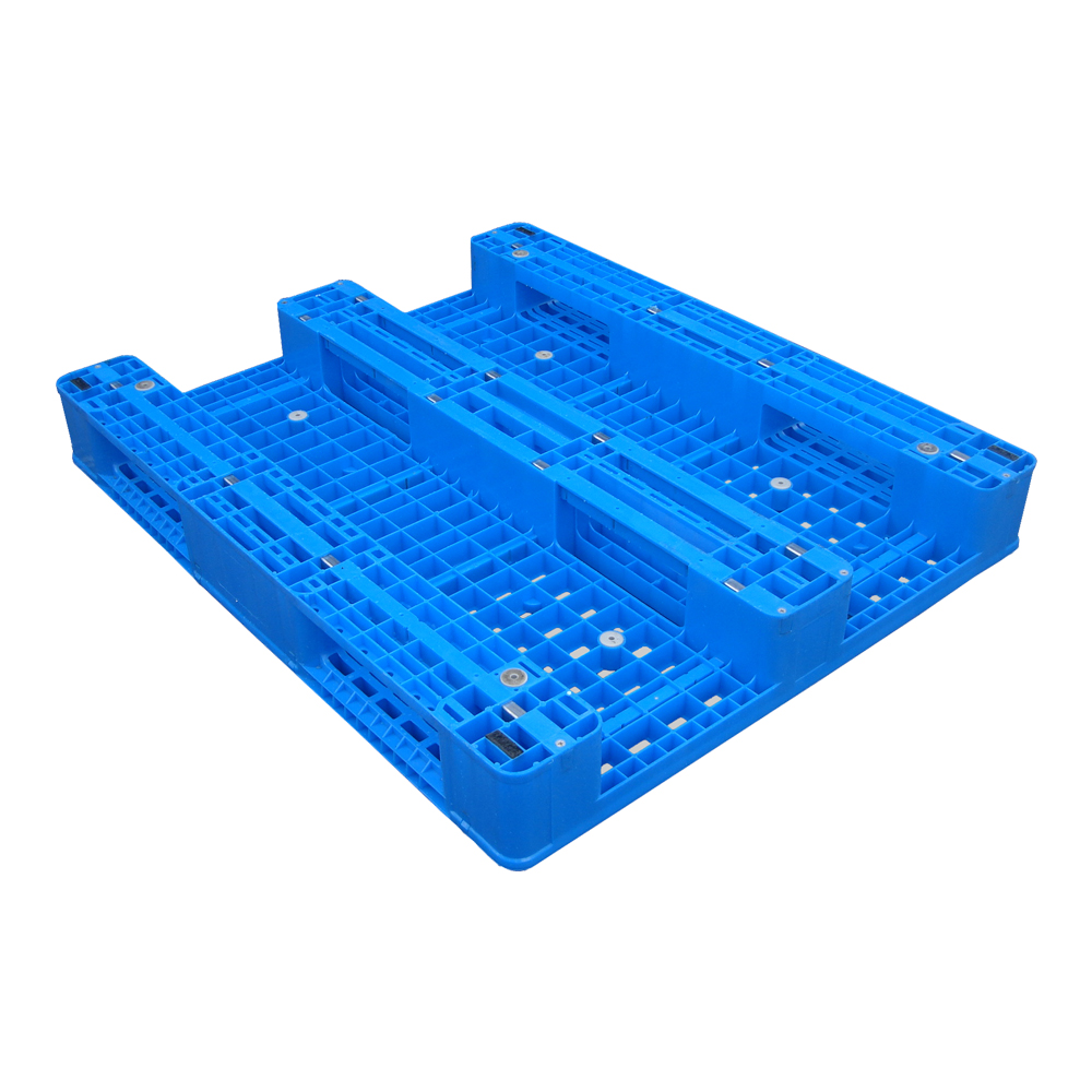 Reinforced Plastic Pallets with 3 Runners